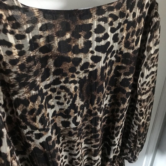 2/ $50 Beautiful animal print from Lauraplus petites - Picture 7 of 8